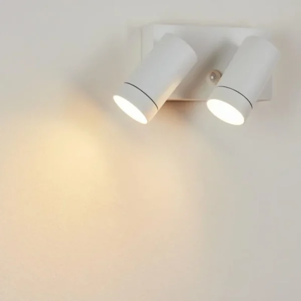 hofstein Applique murale d'extérieur Hakamken Blanc, 2 lumières, Détecteur de mouvement* Lampes Modernes
