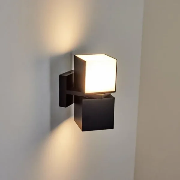hofstein Applique murale d'extérieur Swanek LED Noir, 1 lumière* Lampes Modernes